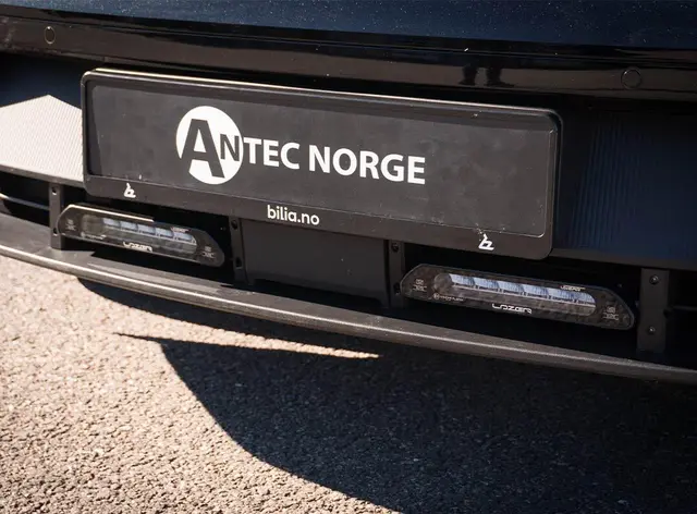 Grillkit - 2x Lazer Linear 6 Elite Volvo EX30 2025-> (med Modernum) 