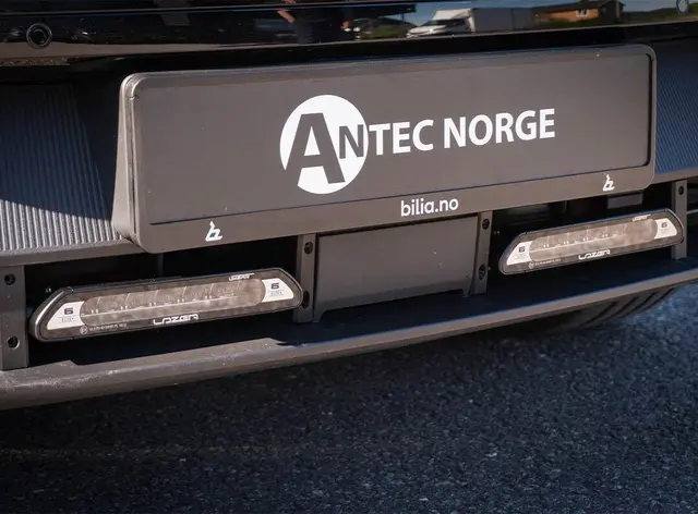 Grillkit - 2x Lazer Linear 6 Elite+ Volvo EX30 2025-> (med Modernum) 