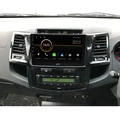 Stinger Perfect Fit spiller til Toyota Hilux (2012-2015) m/Auto AC