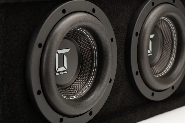 Gladen Sigma Extreme 6,5" Sub i kass | Kjøp hos Bilradiospesialisten