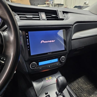 Pioneer Perfect Fit spiller til Toyota Avensis (2016-2018) u/JBL lydsystem