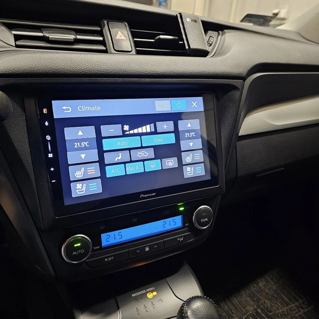 Pioneer Perfect Fit spiller til Toyota Avensis (2016-2018) u/JBL lydsystem 