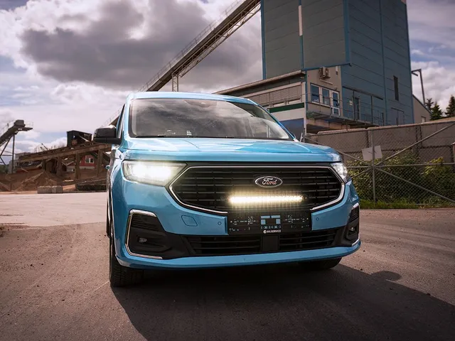 Grillkit - Lazer Linear 18 Elite Ford Transit Connect 2023-> 