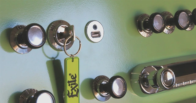 RetroSound USB/AUX skjøteledning - Krom For infelling, 1,35 meter 