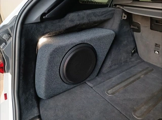 BMW.33 Fit-Box basskasse BMW 3-serie Touring (2019-->)