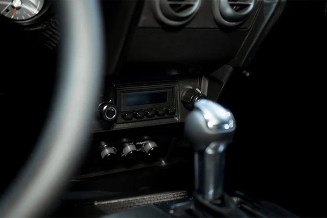 RetroSound DAB+ RetroRadio Ford/Mercury (1967-1973) 