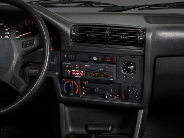 Pioneer SXT-C10PS Bilradiopakke BMW BMW 3-Serie (1982–1991) u/utvidet lydsys 