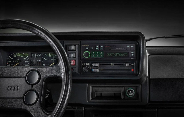Pioneer SXT-C10PS Bilradiopakke VW Golf I (1974–1983) 