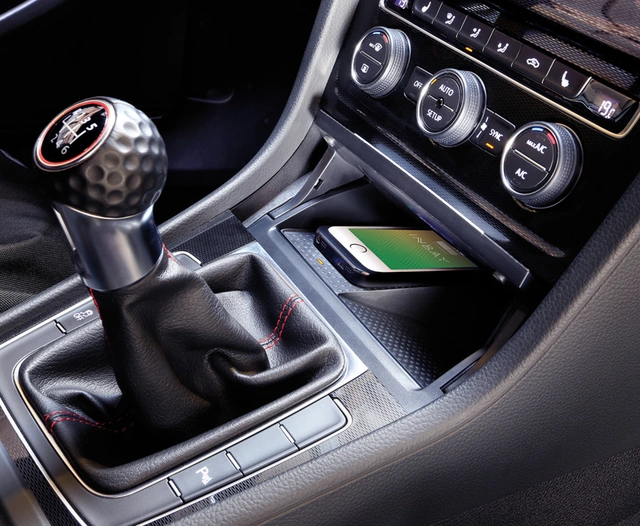 Inbay Trådløs mobillader (10W Qi) VW Golf (2013-2020) 