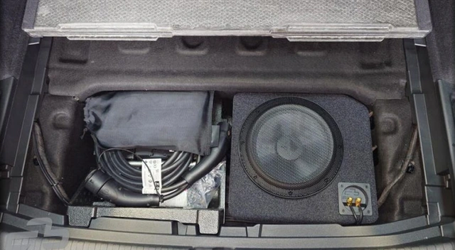 AUDI Fit-Box basskasse Audi A6 e-tron Touring (2025-->) 