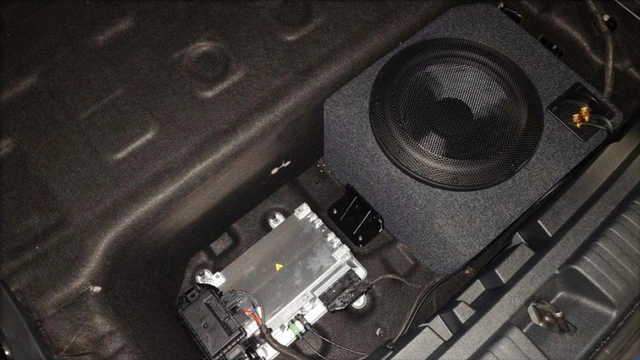 AUDI Fit-Box basskasse Audi A6 e-tron Touring (2025-->) 