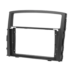 Monteringsramme for 9" spiller Mitsubishi Pajero (2007-2019)