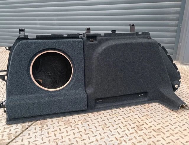 SKODA Fit-Box basskasse Skoda Superb Stasjonsvogn (2016-2023) 