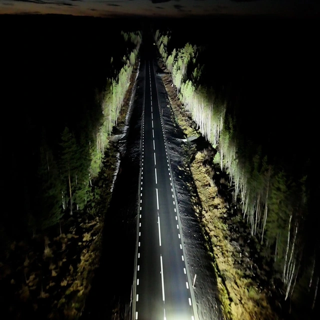 Briodlights Olympus 2.0 9" LED fjernlys 9", 12400 lumen, Posisjonslys, varsellys 