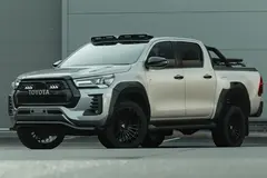 Lumen Predator takpod Toyota Hilux 2016-2025