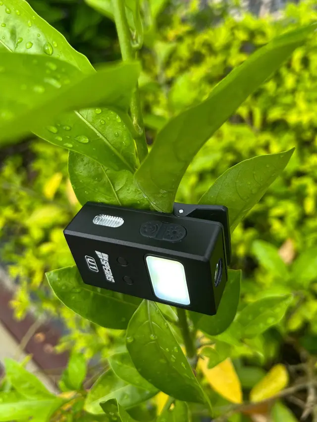 Speras U1 lommelykt/arbeidslys/leselys 500 Lumen, 75 meter kastelengde 