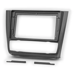 Monteringsramme for 9" spiller BMW 1 (2007-2011) u/iDrive, m/auto AC