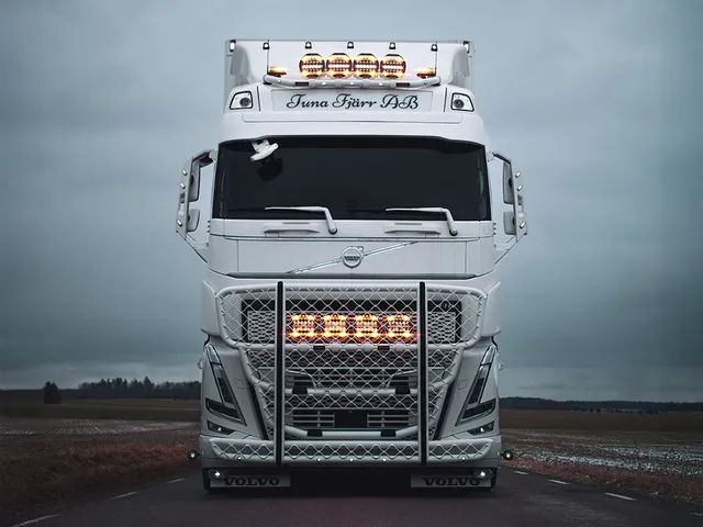 Lazer Sentinel 9" Highline Beacon White 17020 Lumen, 130W, varsellys & pos.lys 