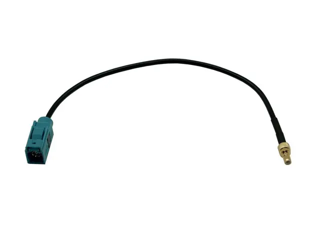 Connects2 Antenneadapter - 13 cm Fakra (f) <-> SMB (m) 