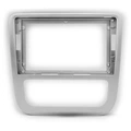 Monteringsramme for 9" spiller VW Scirocco (2009-2015) m/manuell AC