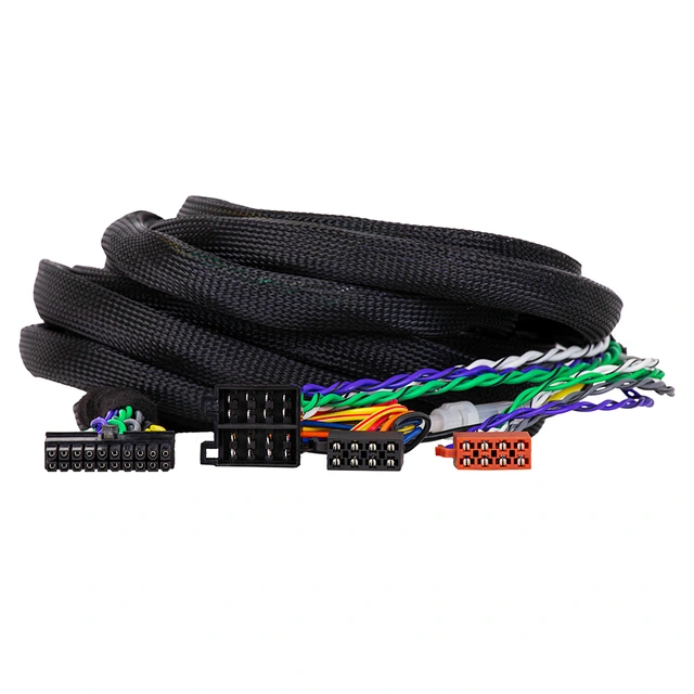 Plug & play lydpakke med DSP Biler med ISO-tilkobling, 5,2m kabel 