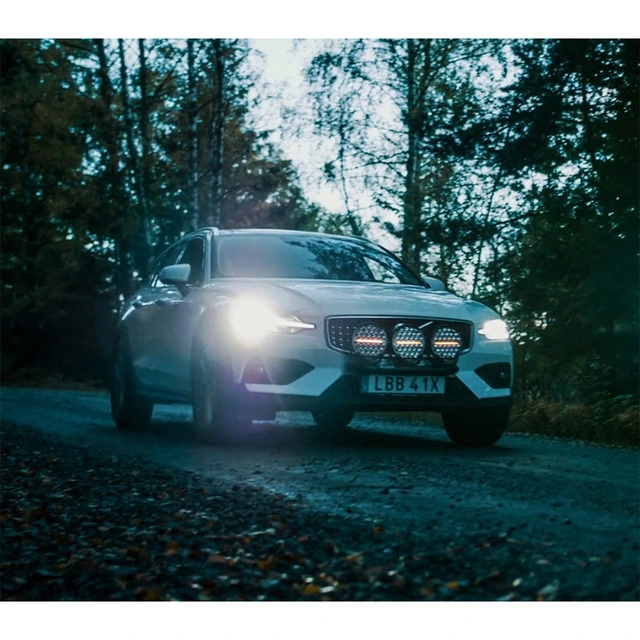 Briodlights ICE-X 9 LED fjernlys 9", 10500 lumen, Posisjonslys, varme 