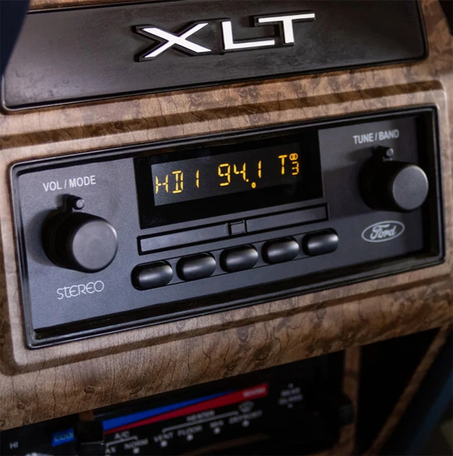 RetroSound Dallas DAB+ RetroRadio Ford/Mercury (1985-1986) 
