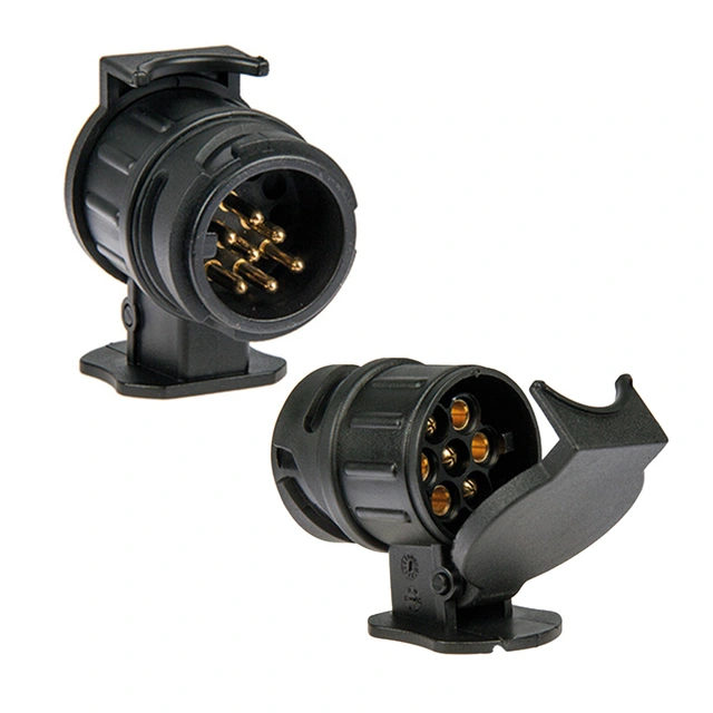 Tilhengerkontakt adapter 13-pins til 7-pins. 