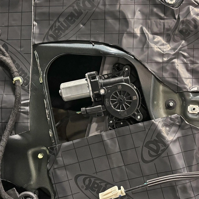 Dynamat ProX Dempematter i gummibutyl - 0,84m2 