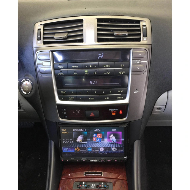 Beatsonic komplett monteringskit 2-DIN IS u/navi m/aktivt system (2006-2012) 