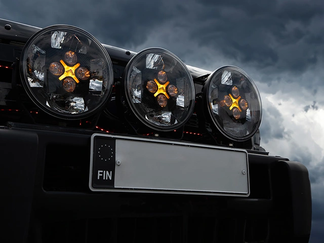 Optibeam NIN9 LED fjernlys 9", 11400 lumen, Posisjonslys 