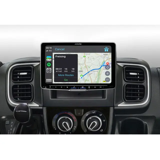 Alpine iLX-F905D med monteringssett 9" floating, DAB+, CarPlay, Android Auto 