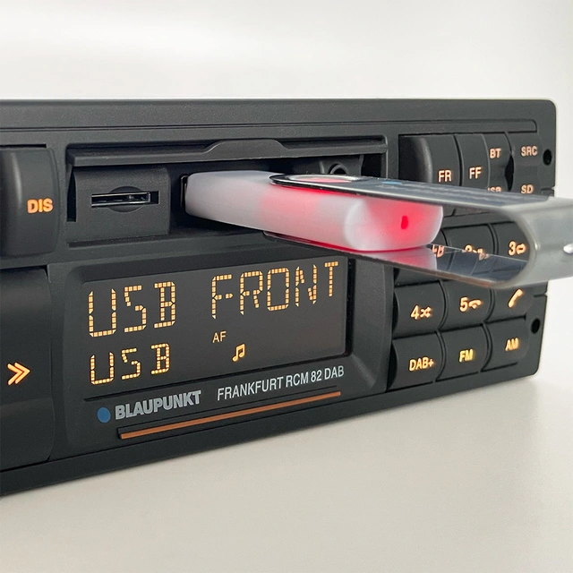 Blaupunkt Frankfurt RCM 82 DAB Retro, BT, USB, DAB+, ikke CD 