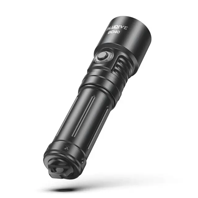 BluDive BD40 lommelykt, Vanntett 1800 Lumen, 351 meter kastelengde 