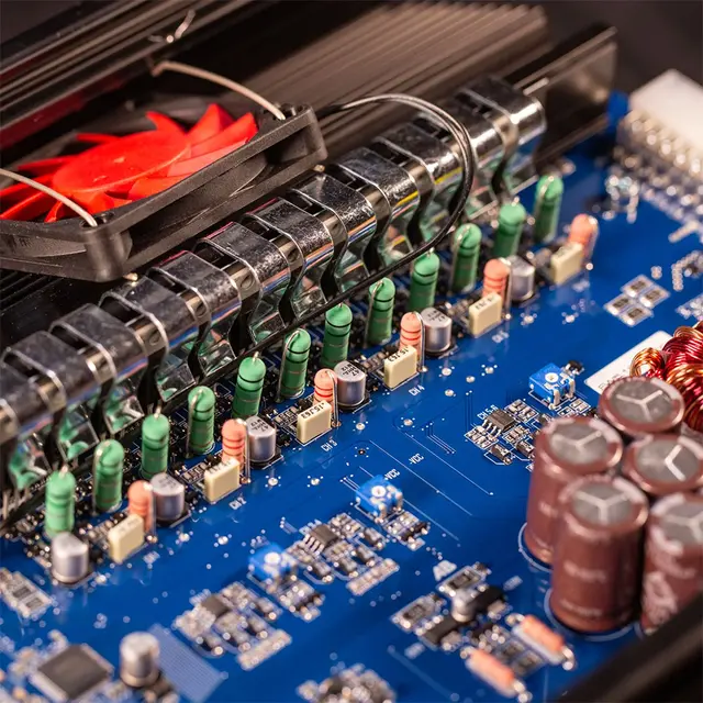 MOSCONI ONE 4|8 DSP 4-kanals forsterker, 8-kanals DSP, 700W 