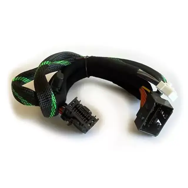 Axton Plug and play kabelsett Mercedes M-Bux System fra 2017 