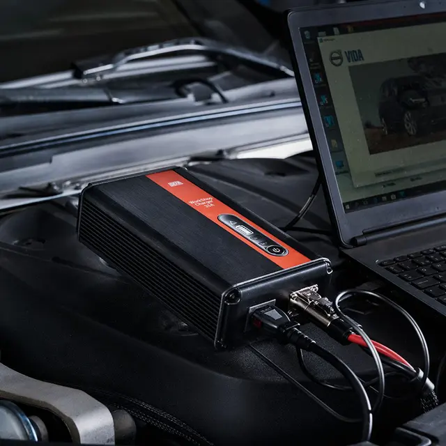 DEFA WorkshopCharger 2.0 35A Fleksibel, krokfeste, veggfeste 