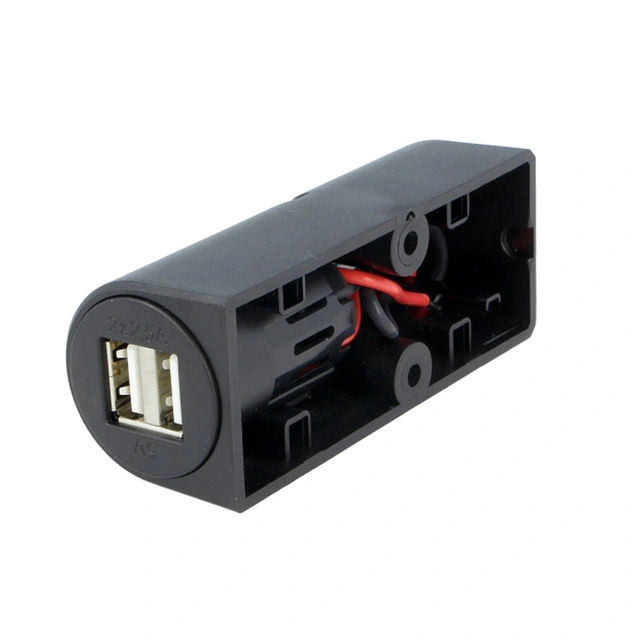 12V -> USB adapter 2 x 2.5A 