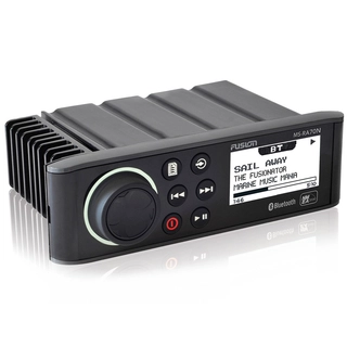 Fusion MS-RA70N marineradio Med NMEA2000 Vanntett front, BT, 4x50W ++