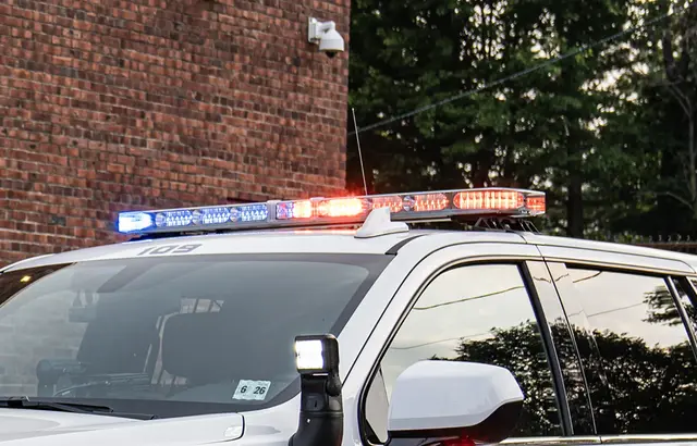 Whelen® Arges Remote Spotlight 12V Spot og Flood. 360° rotasjon. 180° Tilt. 