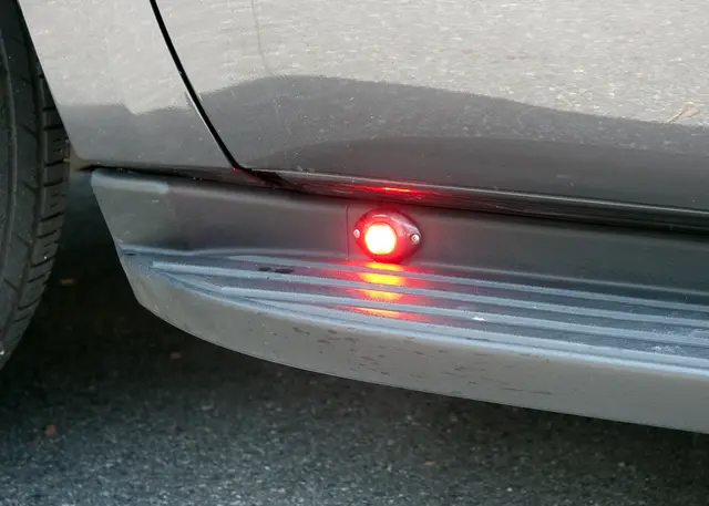 Whelen® Vertex Super-LED innfellingslys Gul, R10, 12V, Omnidireksjonal 