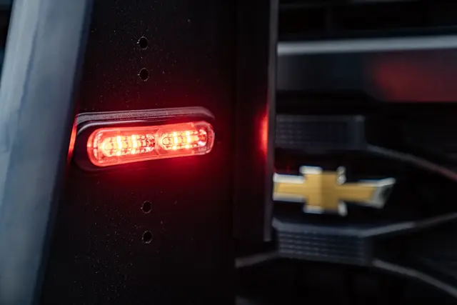 Whelen® T-Series Solo overflatemontert Gul, R65, R10, 10-30V 